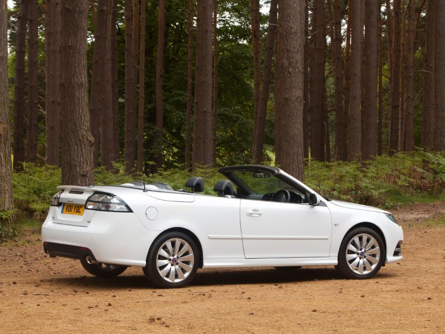  Saab 9-3 Griffin Aero Convertible 2011 года  (UK) (фото 6 из 11)
